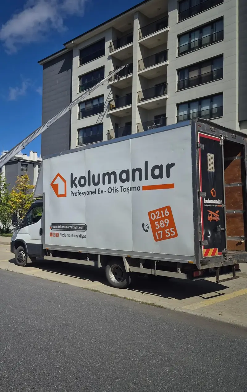 Yüksek katlı bir sitede taşıma günü